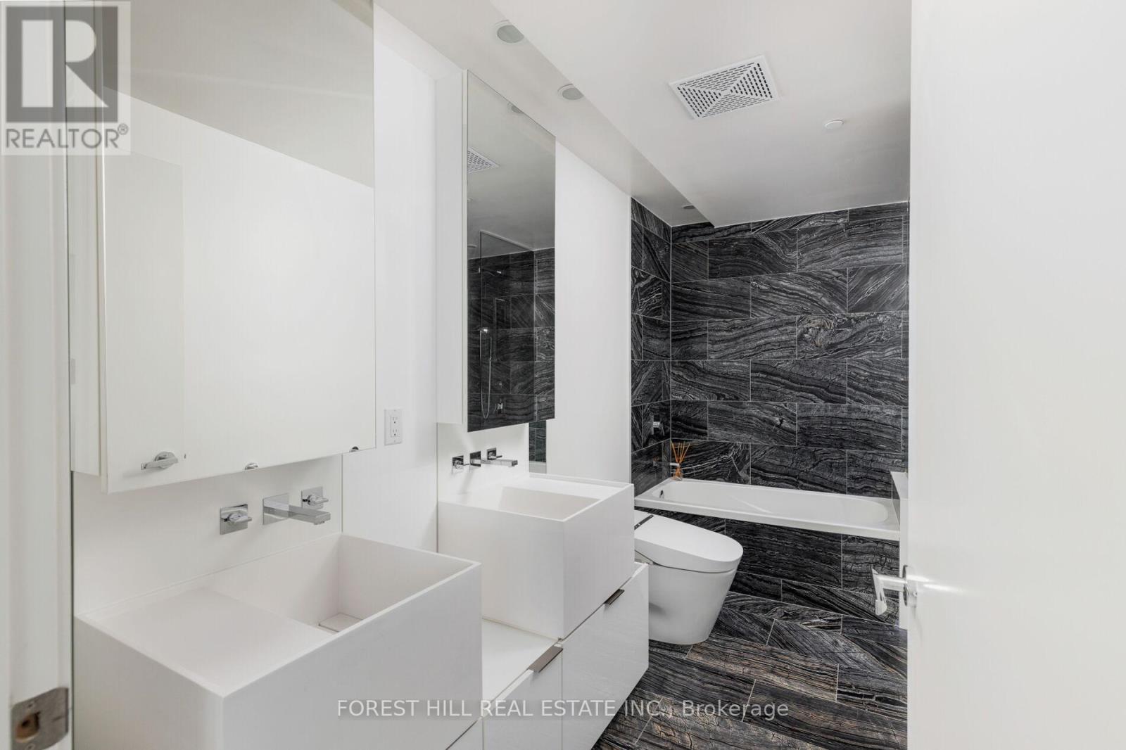 #6805 1 BLOOR STREET E - 39