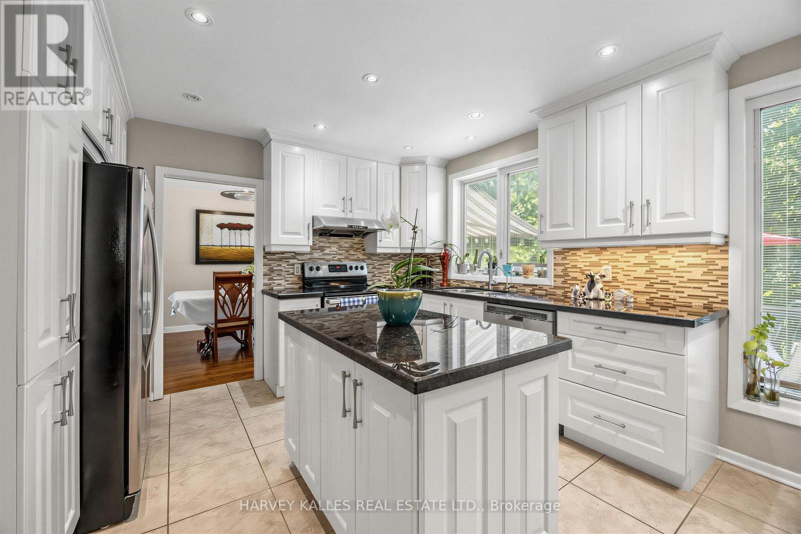 12 LONGHOPE PLACE - 10