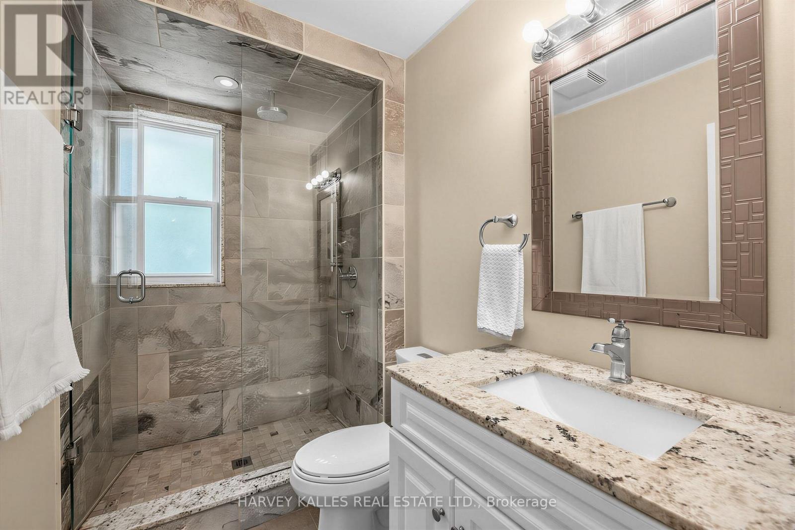 12 LONGHOPE PLACE - 17