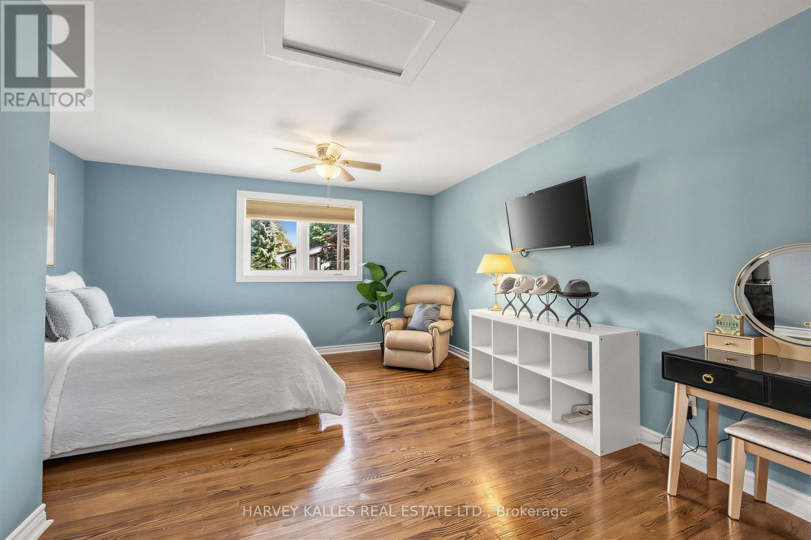 12 LONGHOPE PLACE - 21
