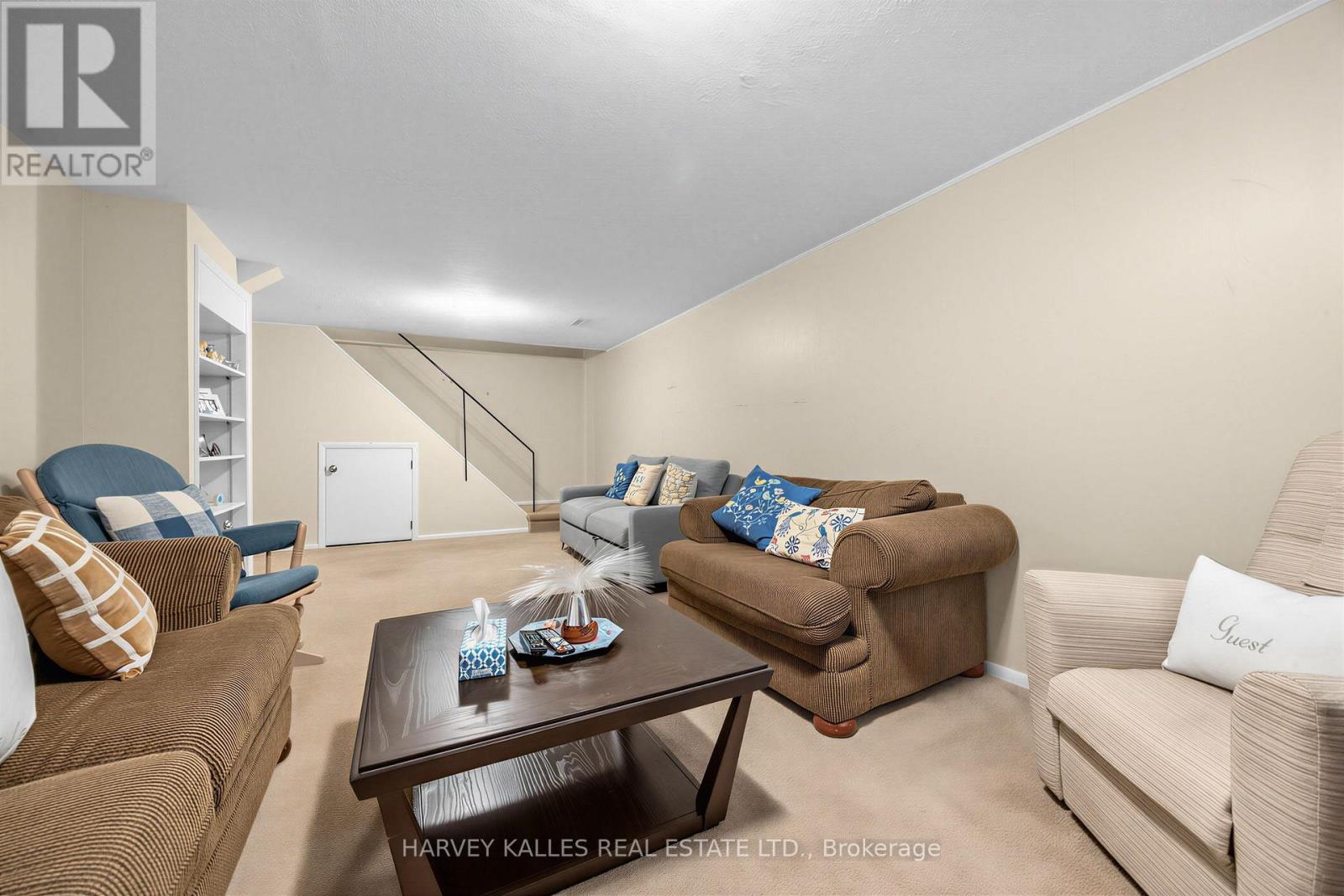 12 LONGHOPE PLACE - 24