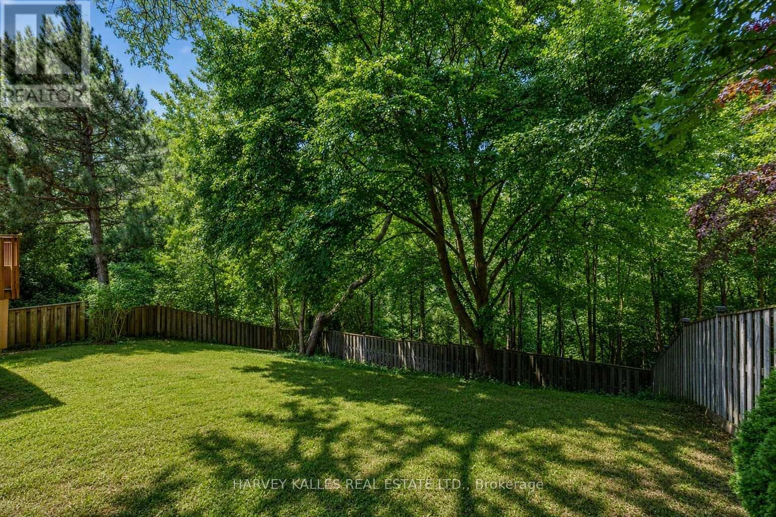 12 LONGHOPE PLACE - 31