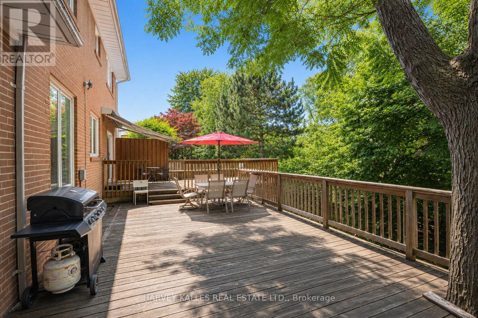 12 LONGHOPE PLACE - 32