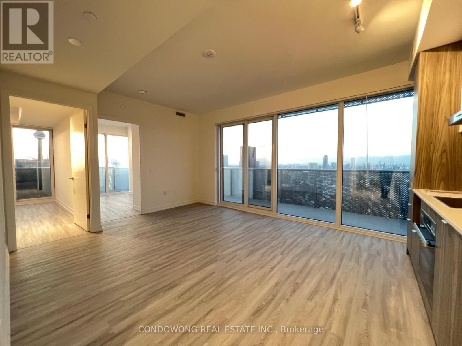 Very Spacious Dining Room