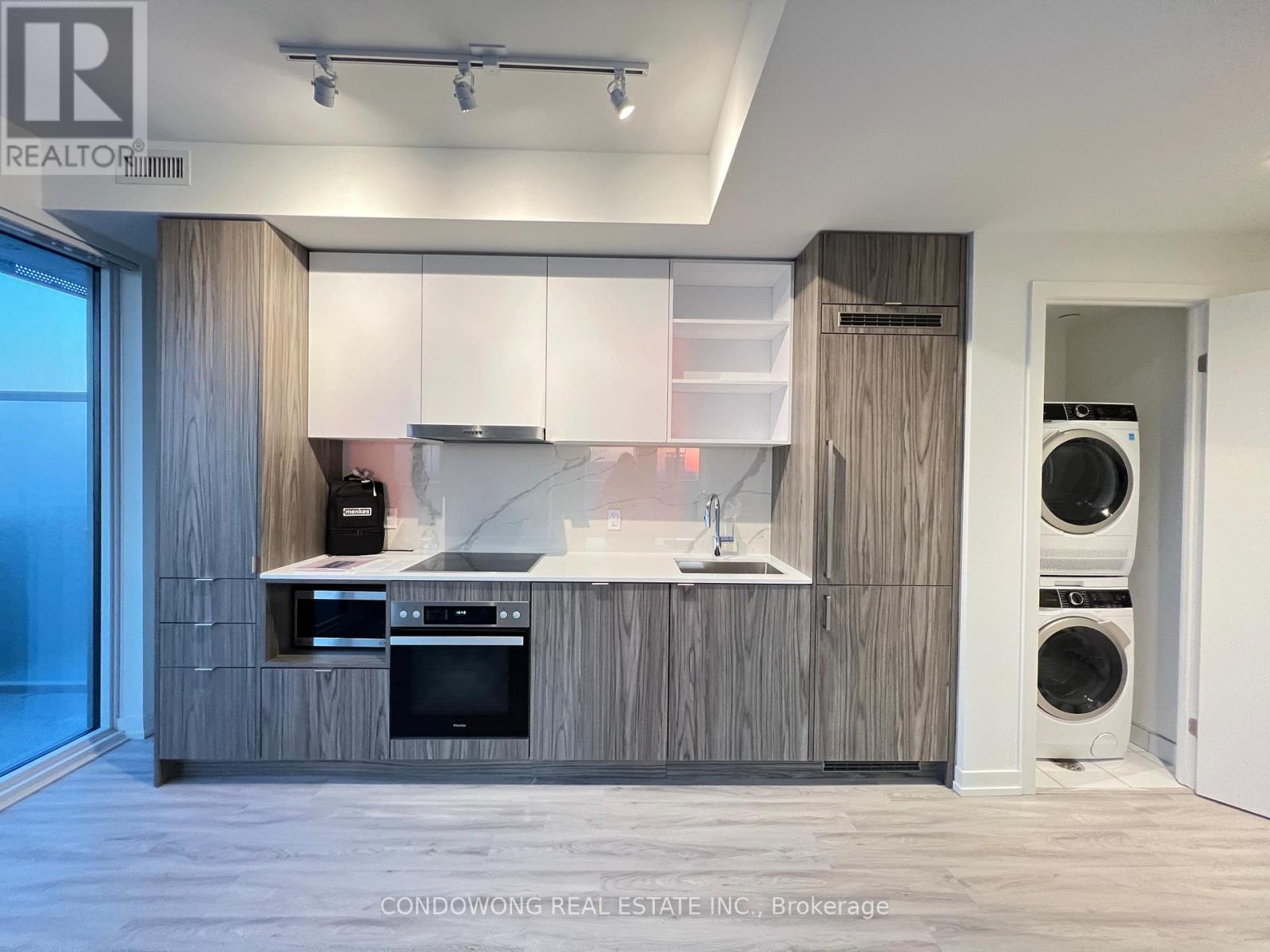 High End Kitchen