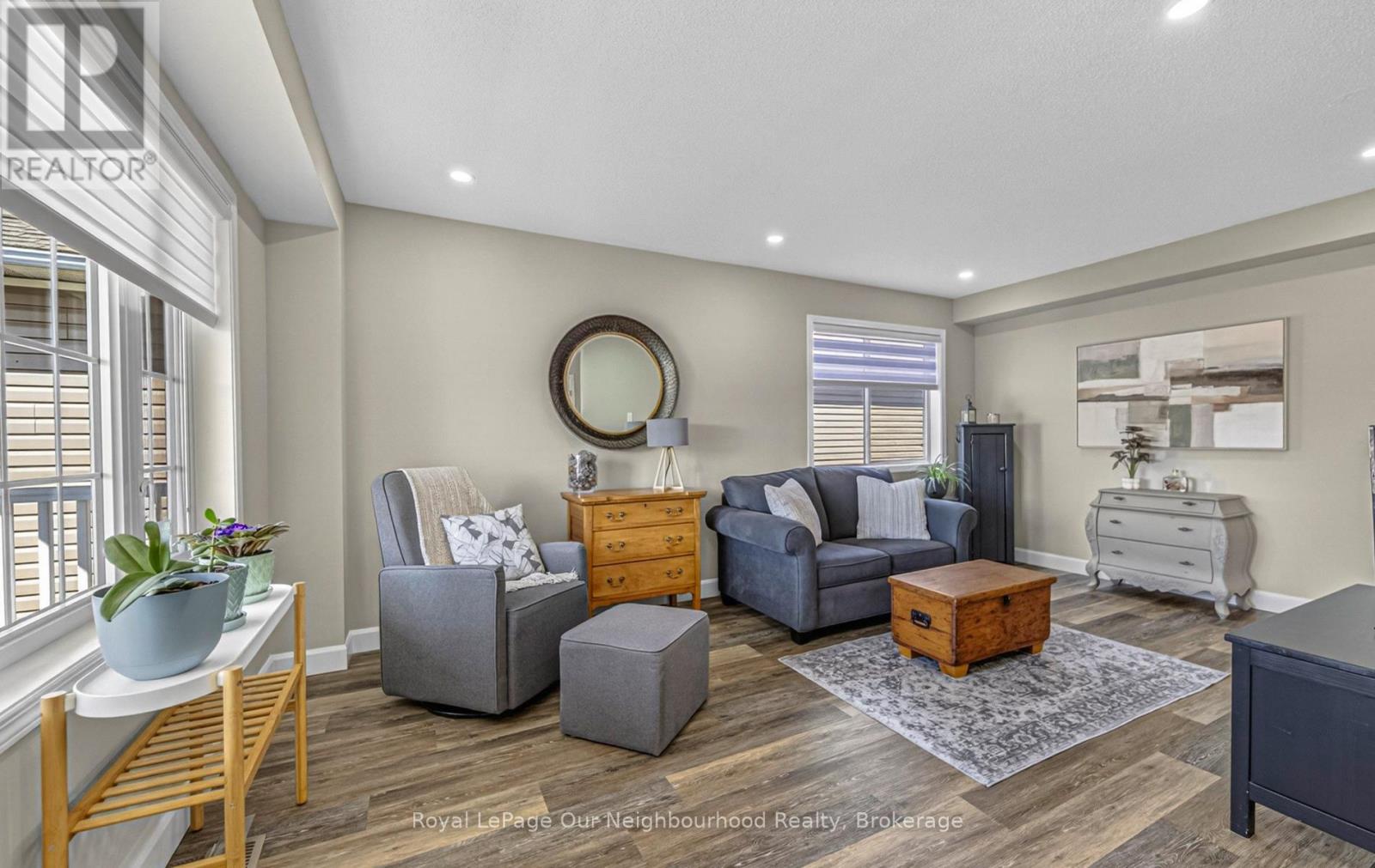 28 JARVIS DRIVE - 4