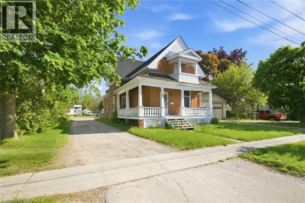 816 COLBORNE Street E - 2