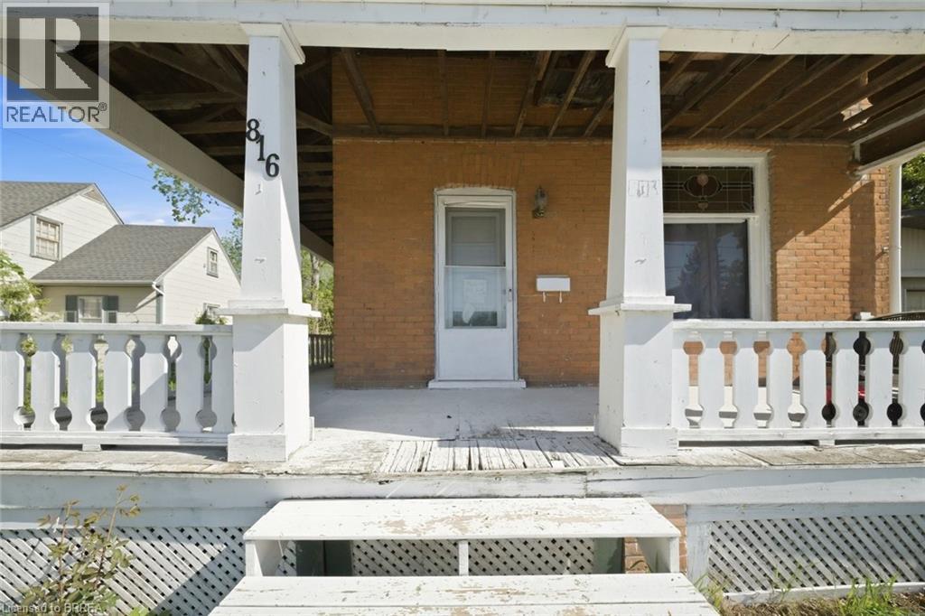 816 COLBORNE Street E - 13