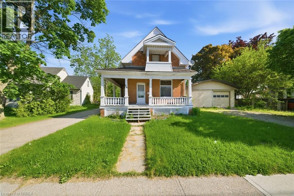 816 COLBORNE Street E - 1