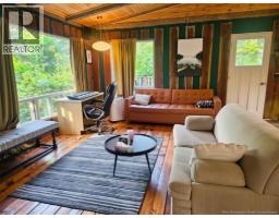 Living room - 256 Rue Belle Isle Street, Shediac, NB E4P2V7 Photo 8