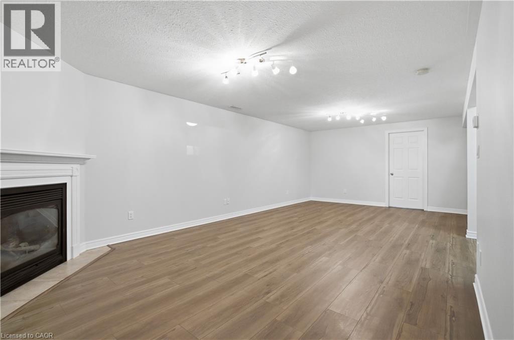 #25 385 PARK Road N - 18