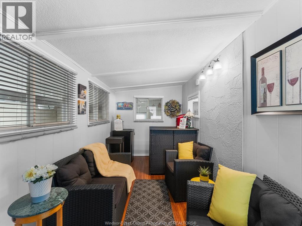 338 DREW DRIVE - 7
