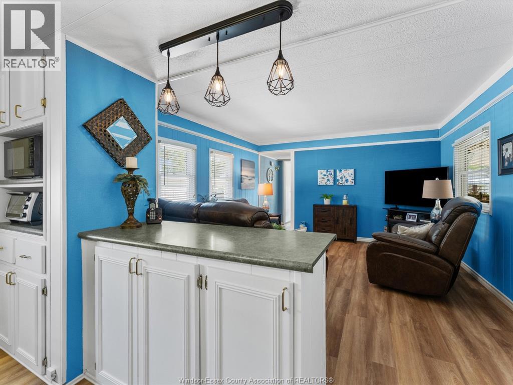338 DREW DRIVE - 18