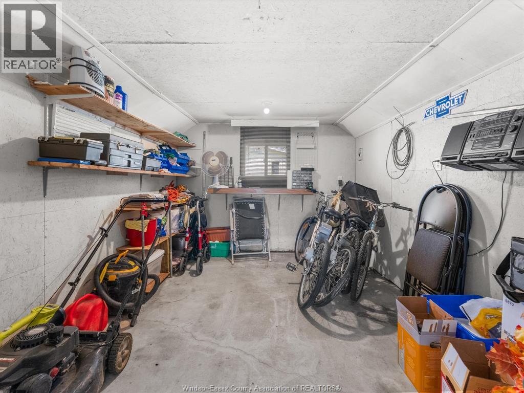 338 DREW DRIVE - 34