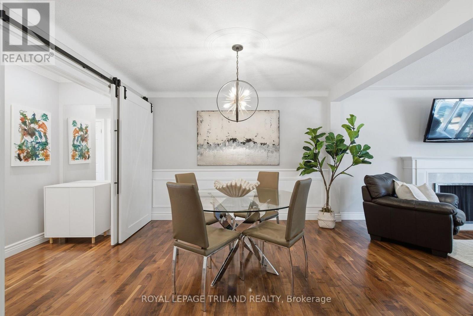 5 QUEEN MARY CRESCENT - 12