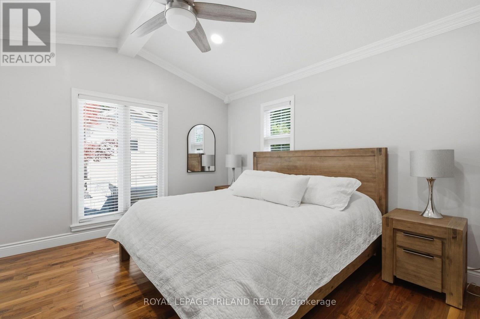 5 QUEEN MARY CRESCENT - 21