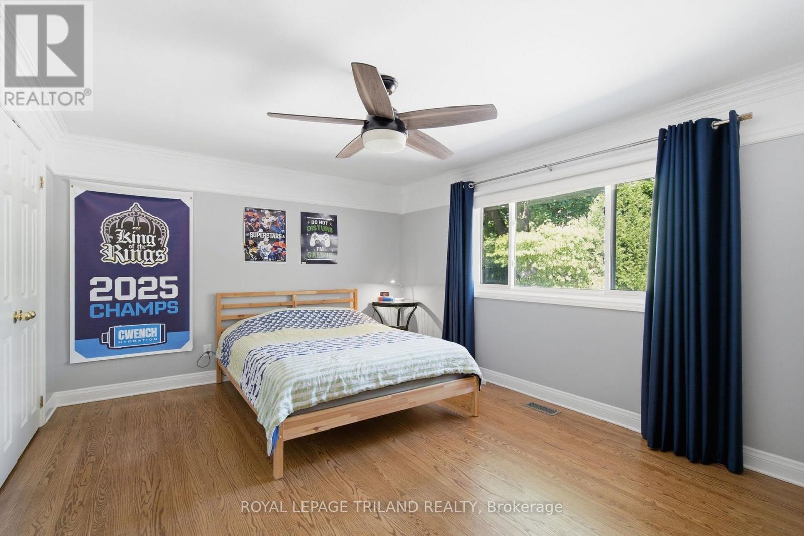 5 QUEEN MARY CRESCENT - 24
