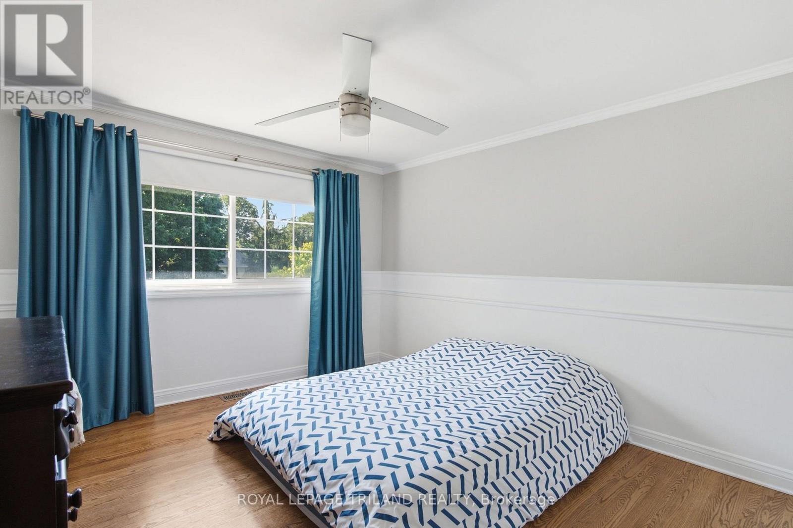 5 QUEEN MARY CRESCENT - 25