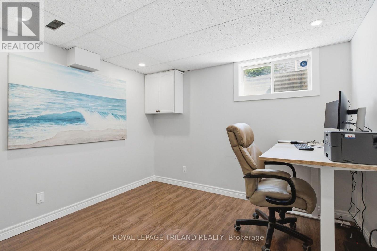 5 QUEEN MARY CRESCENT - 27