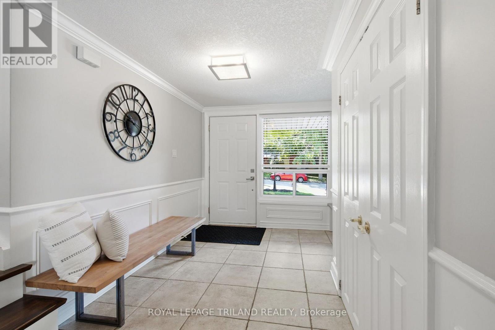 5 QUEEN MARY CRESCENT - 3