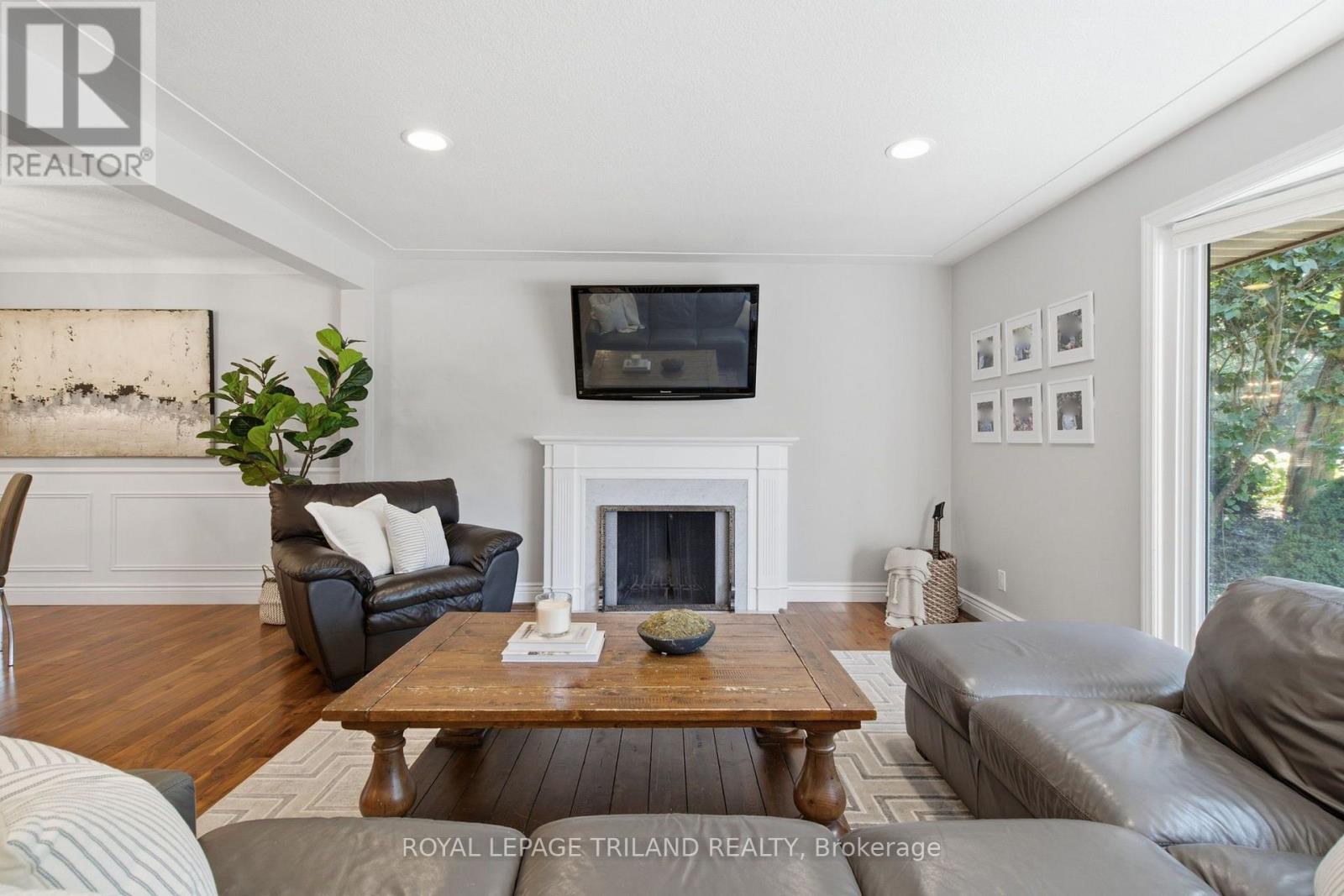 5 QUEEN MARY CRESCENT - 9