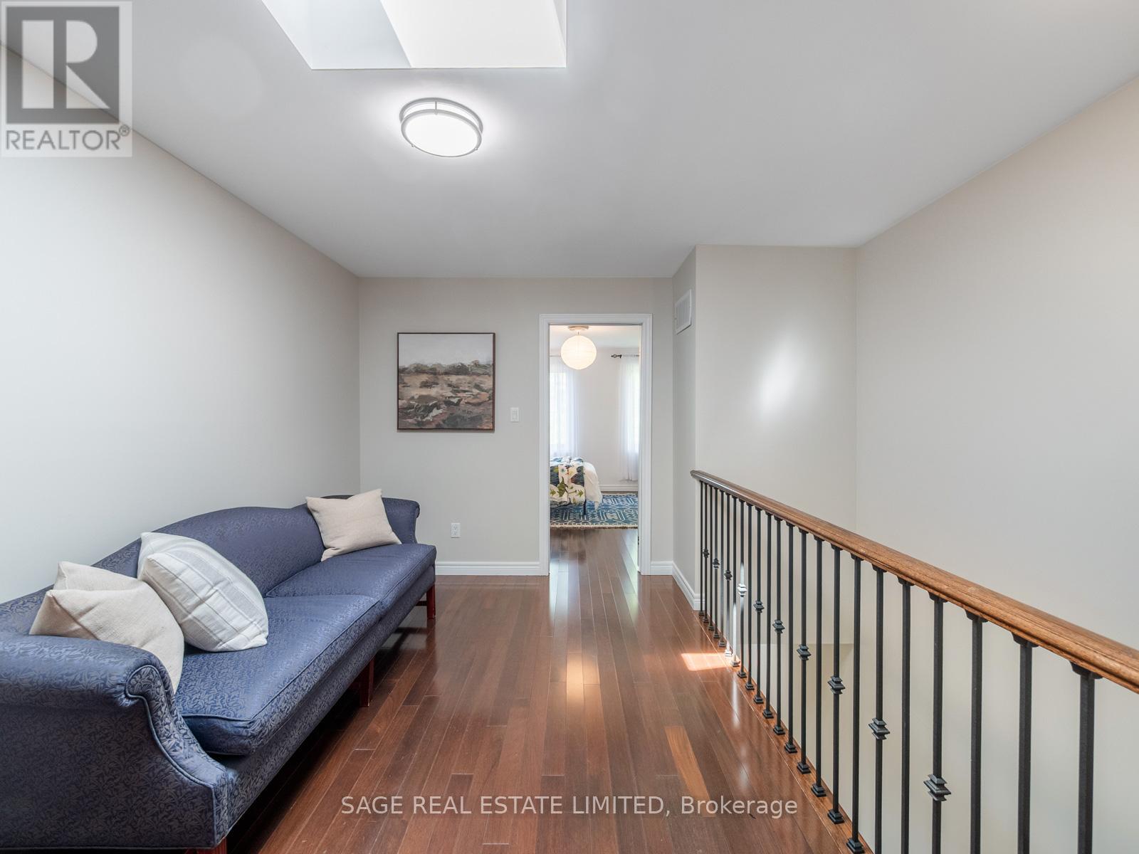 251A CHISHOLM AVENUE - 11