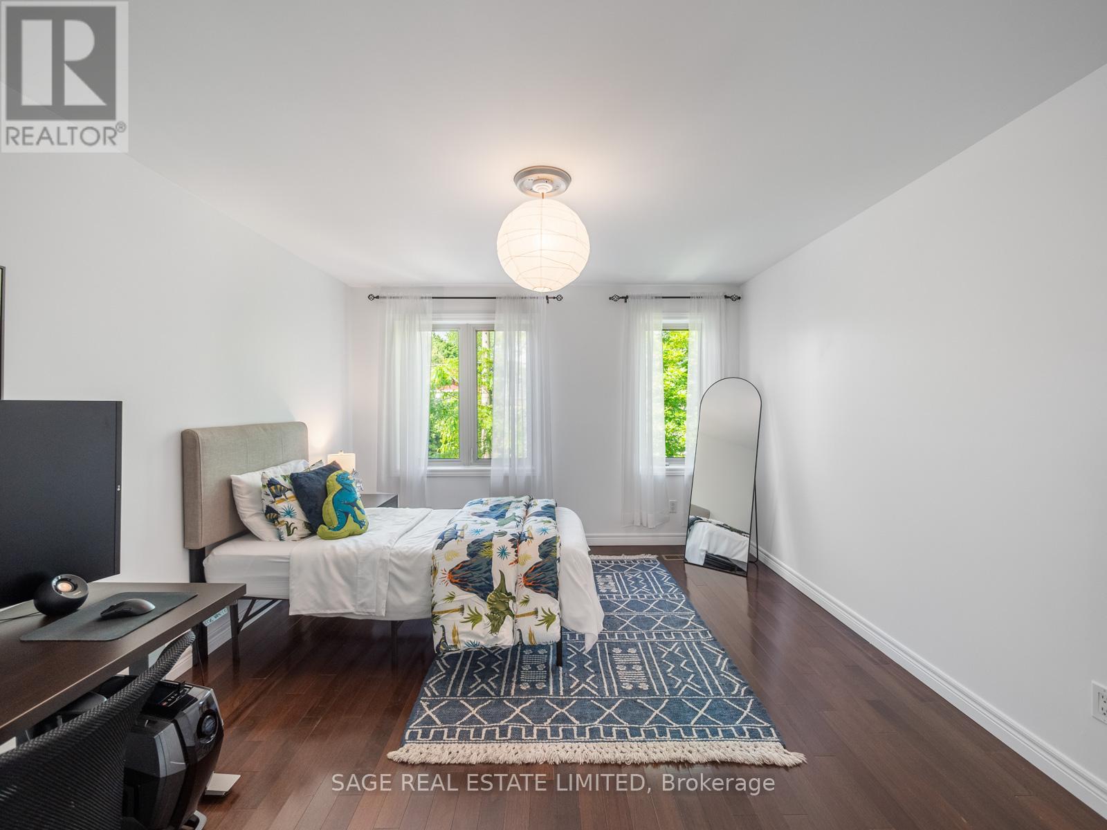 251A CHISHOLM AVENUE - 13