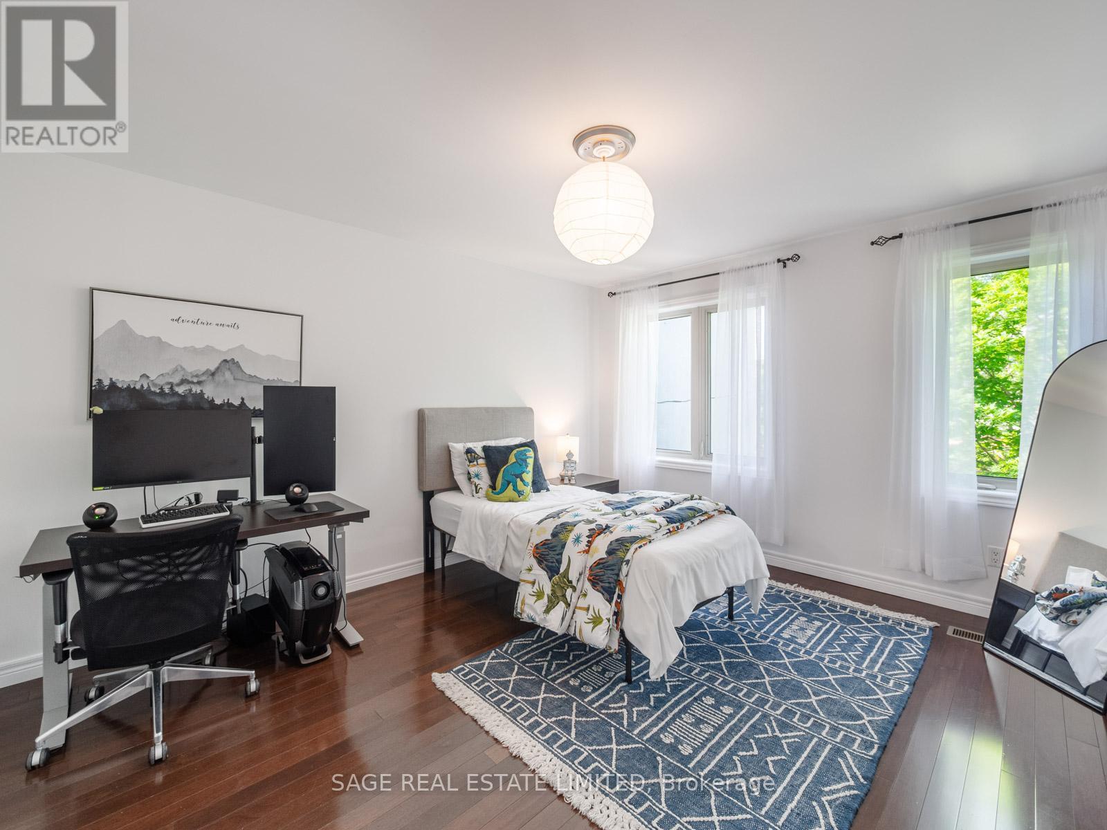 251A CHISHOLM AVENUE - 14