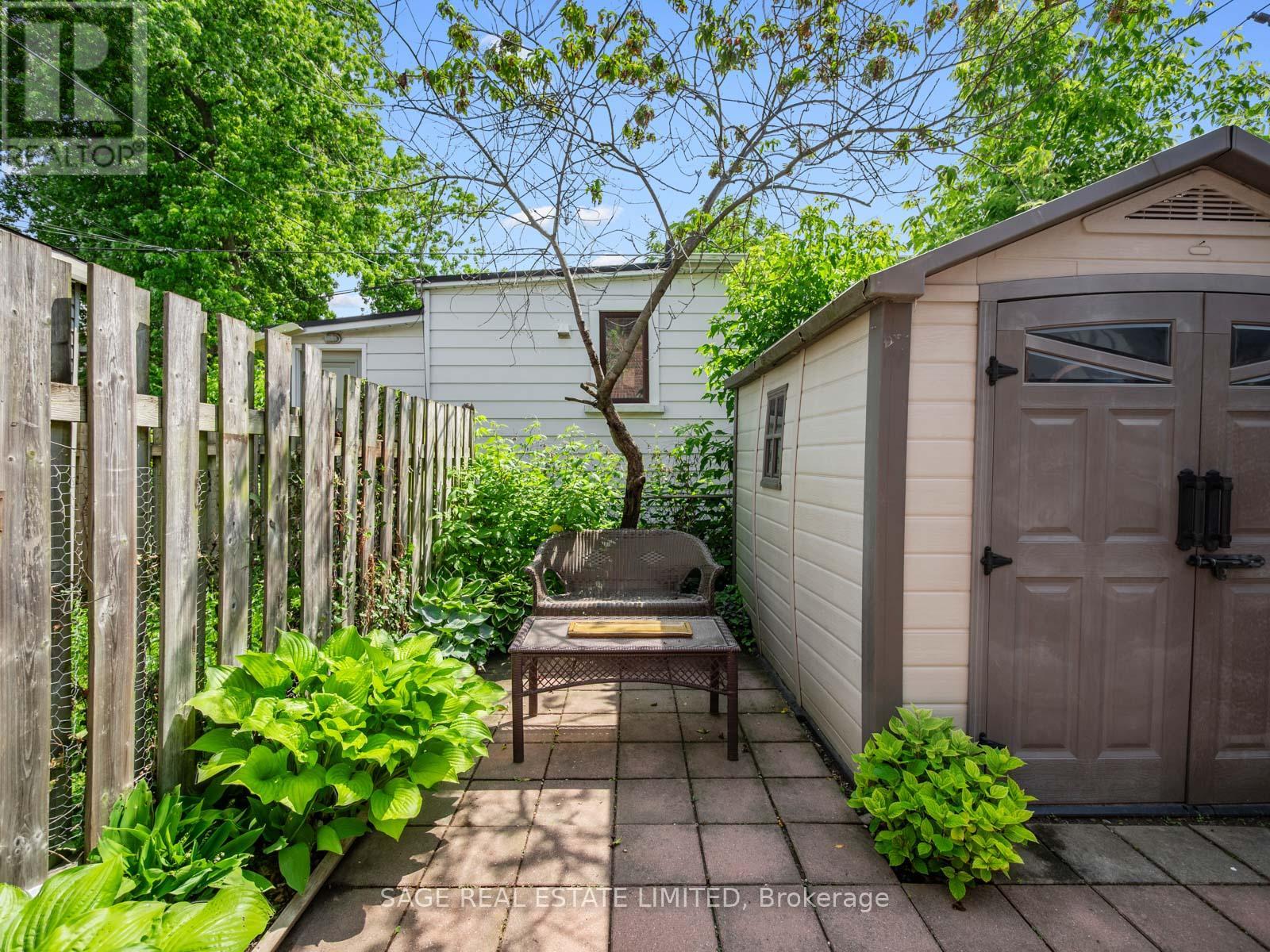 251A CHISHOLM AVENUE - 30