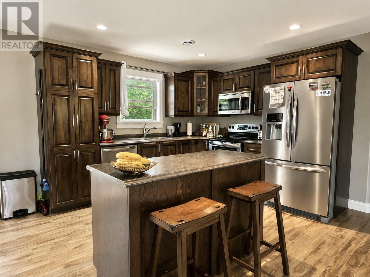 11 BARNES Road - 11