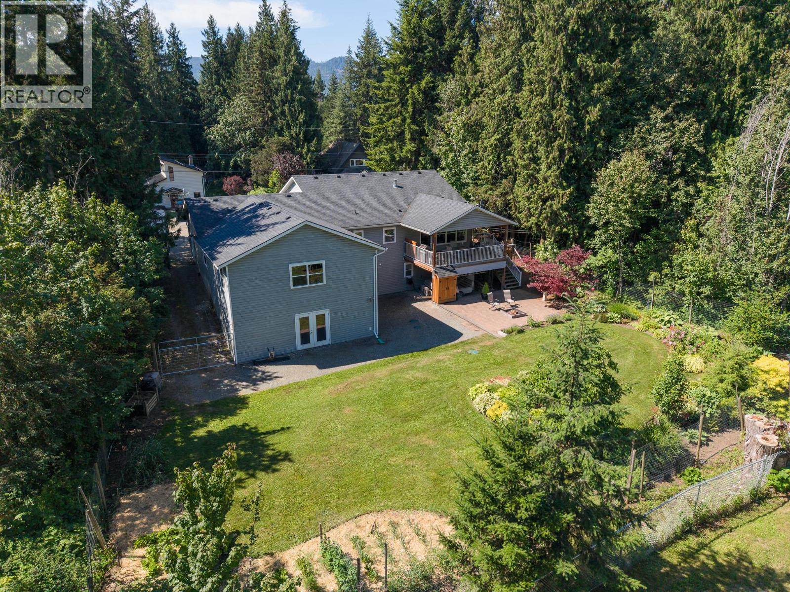 2399 HILLEN Crescent - Image 54