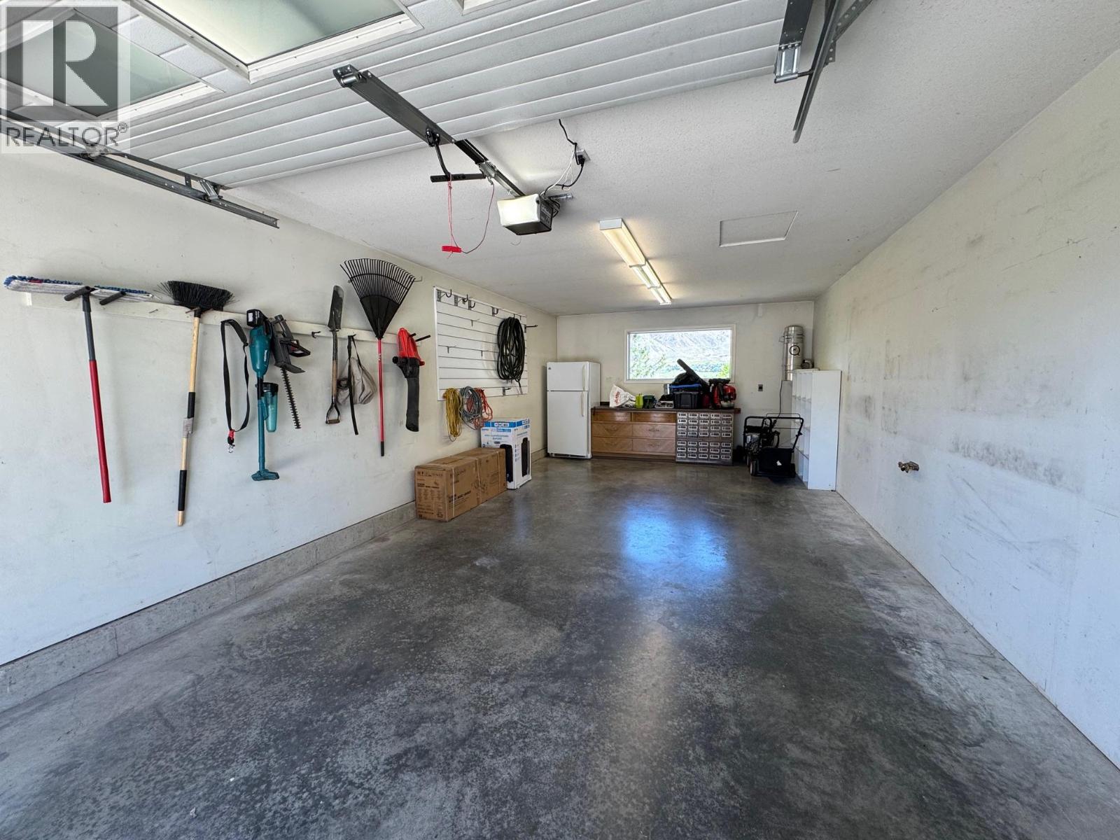 1491 Pine Crescent - Image 59