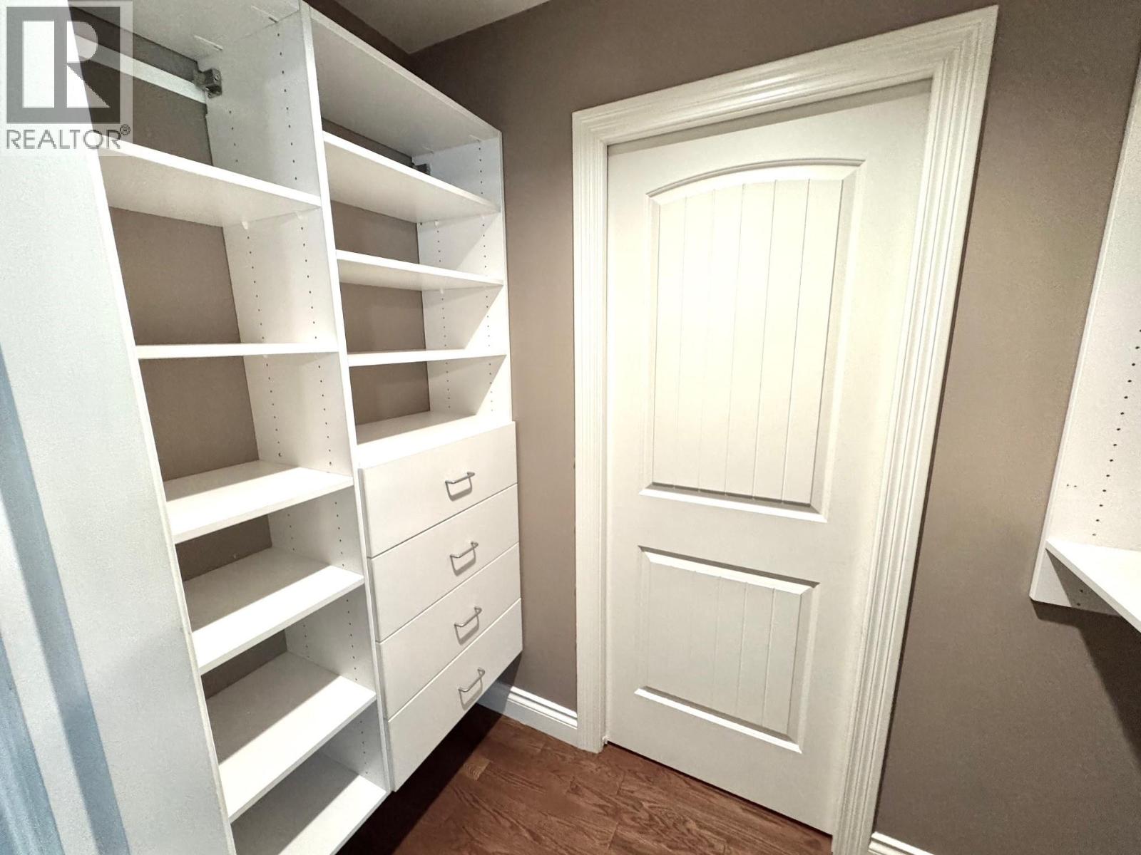 1491 Pine Crescent - Image 33
