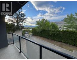 Kitchen - 1491 Pine Crescent, Kamloops, BC V2C2Z4 Photo 14