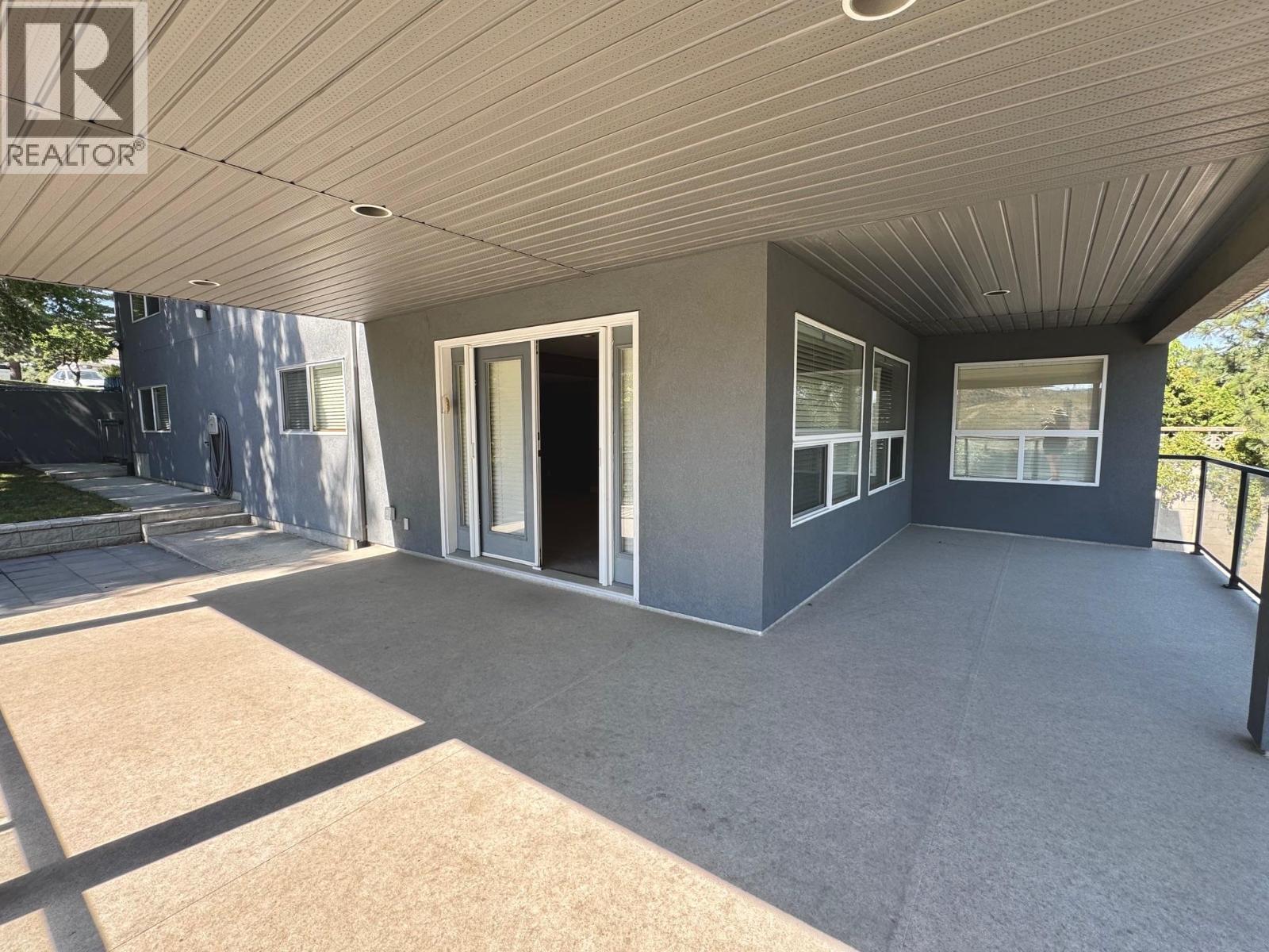 1491 Pine Crescent - 8