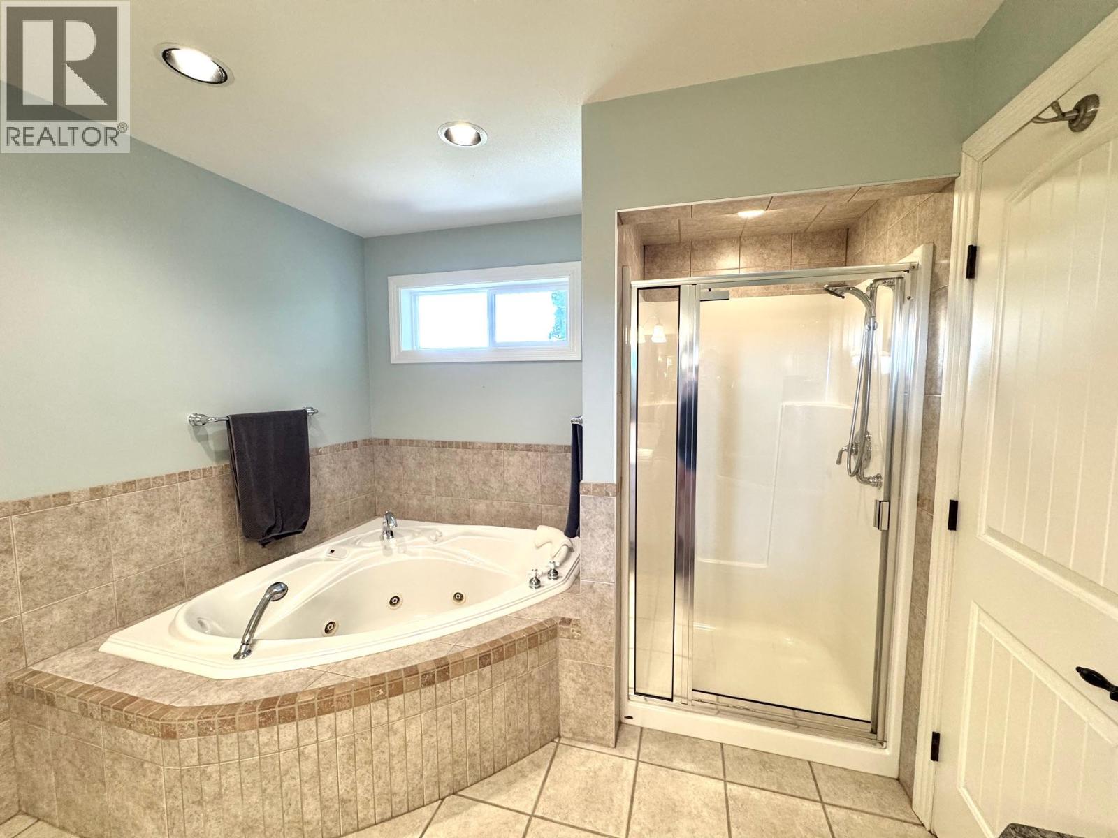1491 Pine Crescent - 30