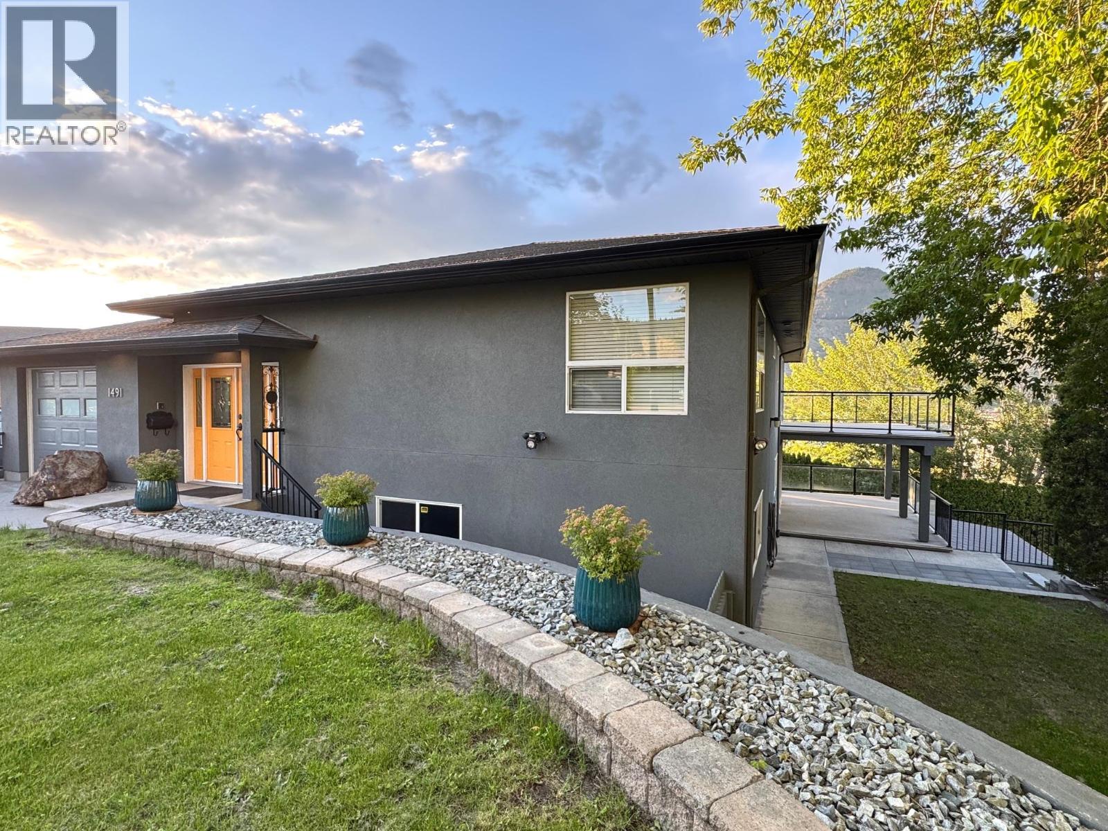 1491 Pine Crescent - 3