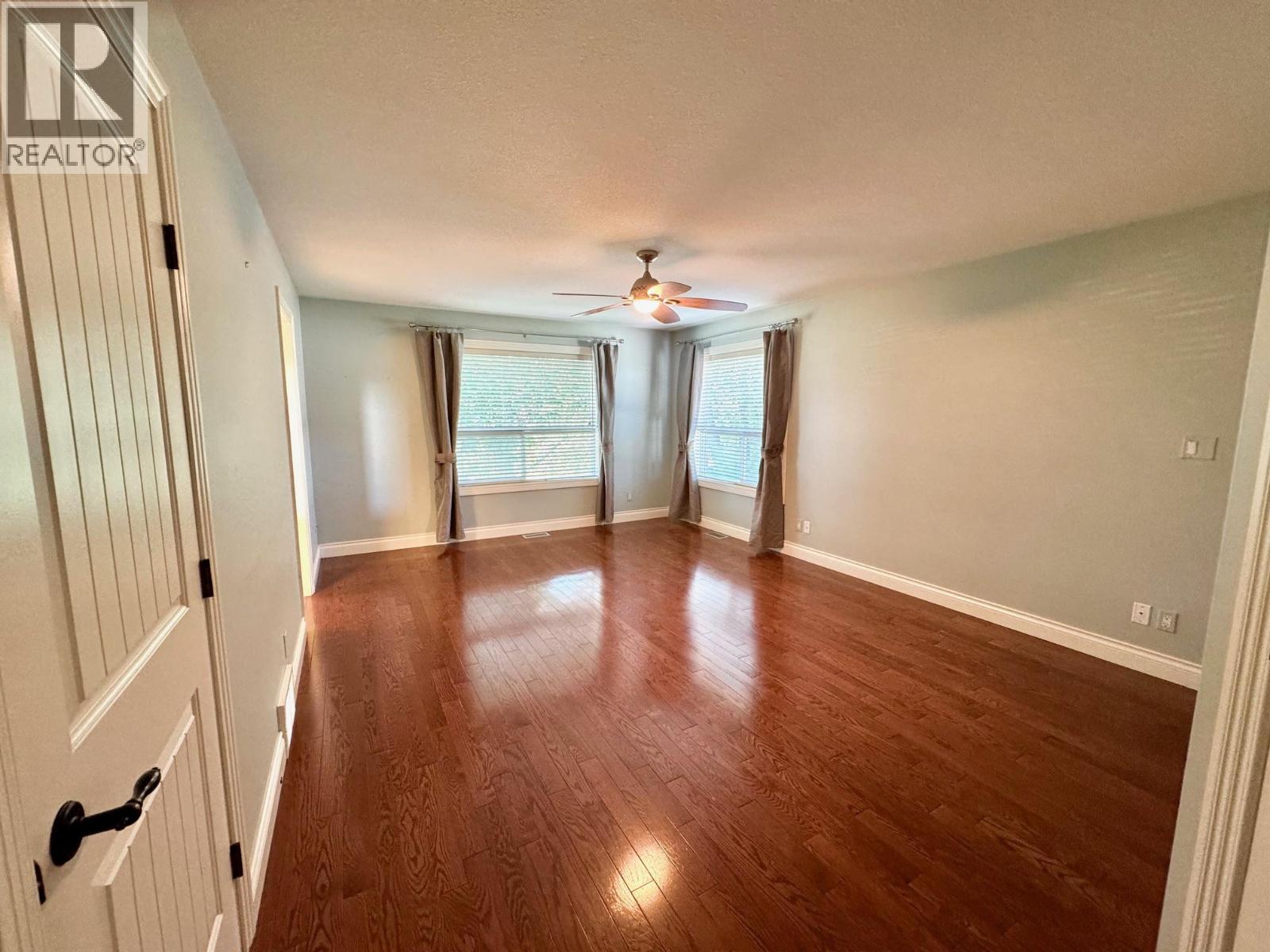 1491 Pine Crescent - Image 25
