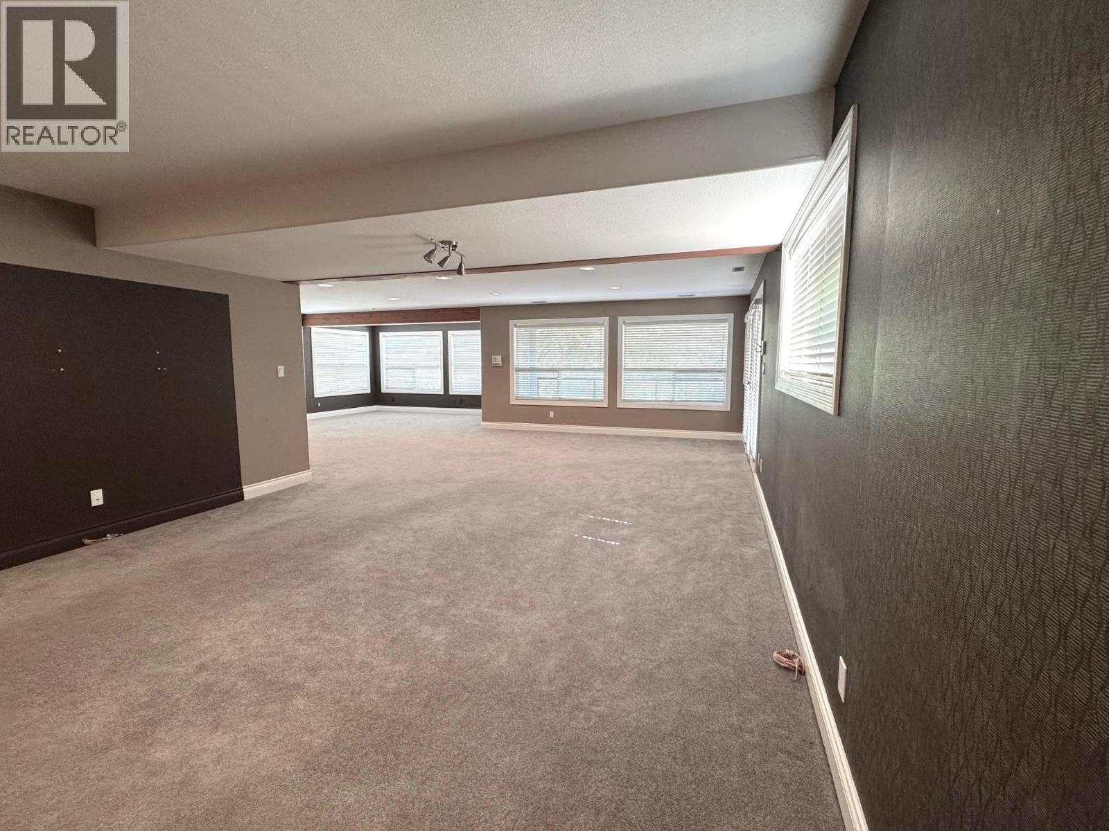 1491 Pine Crescent - Image 58