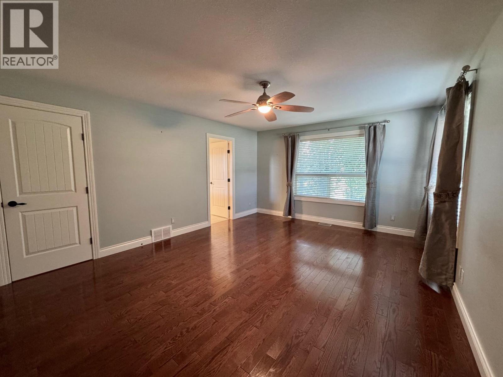 1491 Pine Crescent - Image 26