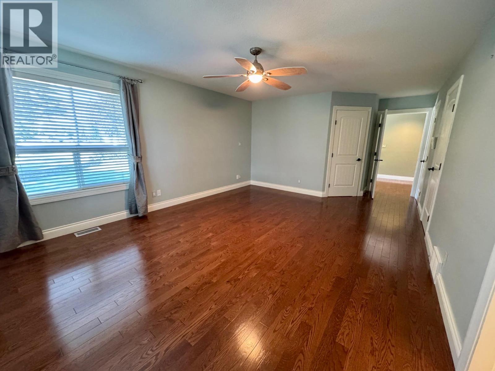 1491 Pine Crescent - 27