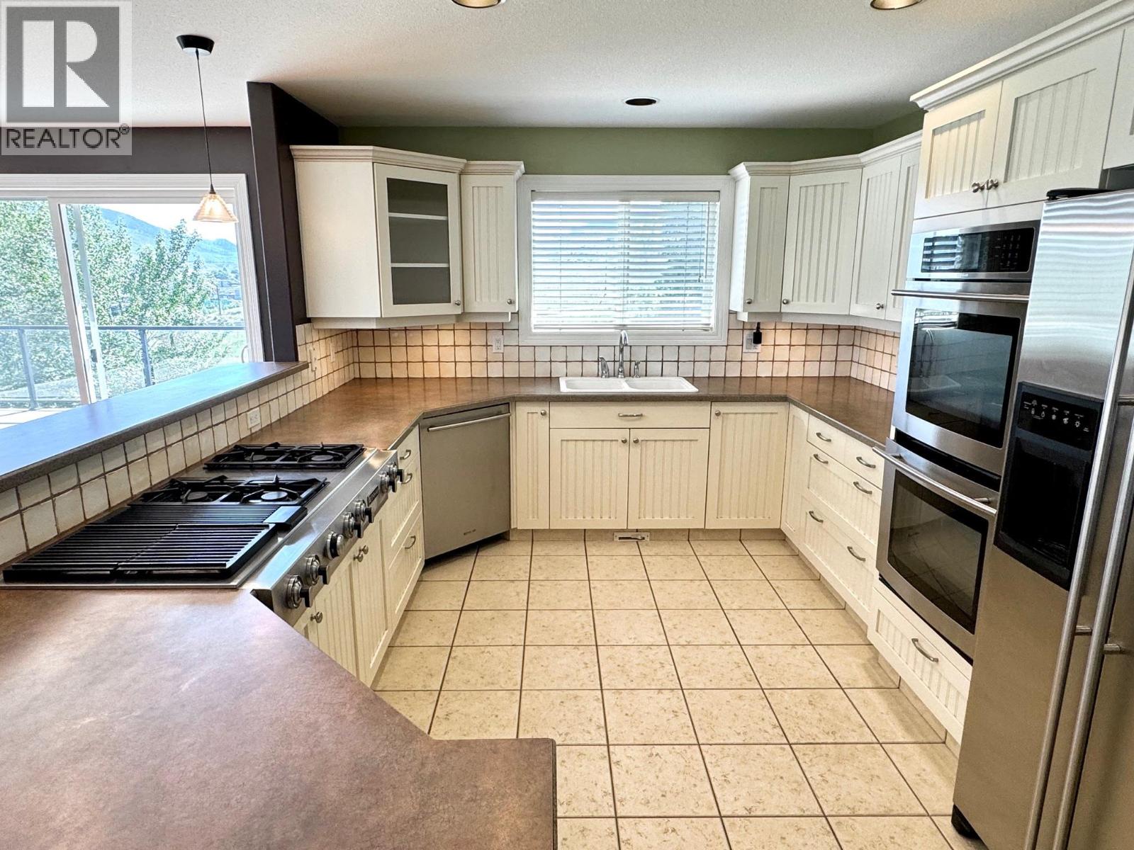 1491 Pine Crescent - 46
