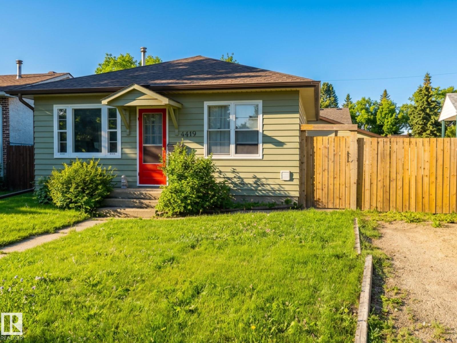 4419 114th AV NW - 1