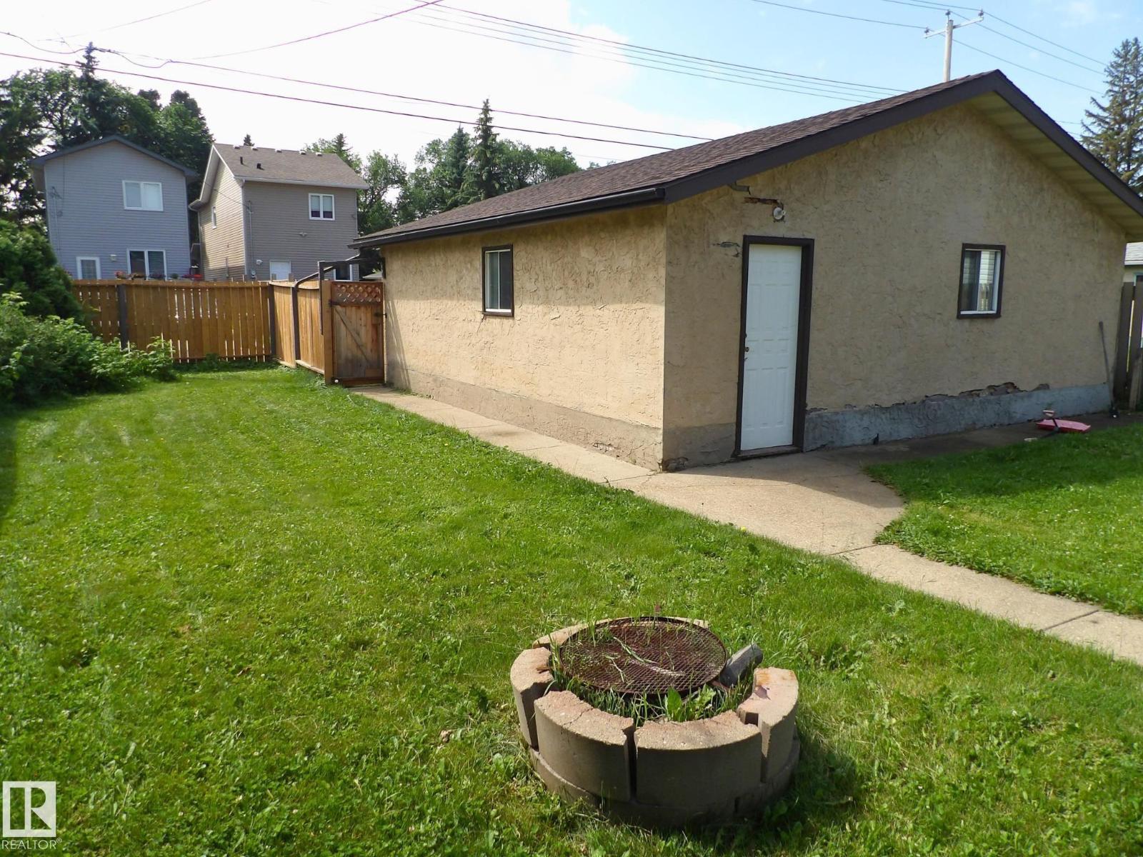4419 114th AV NW - 24