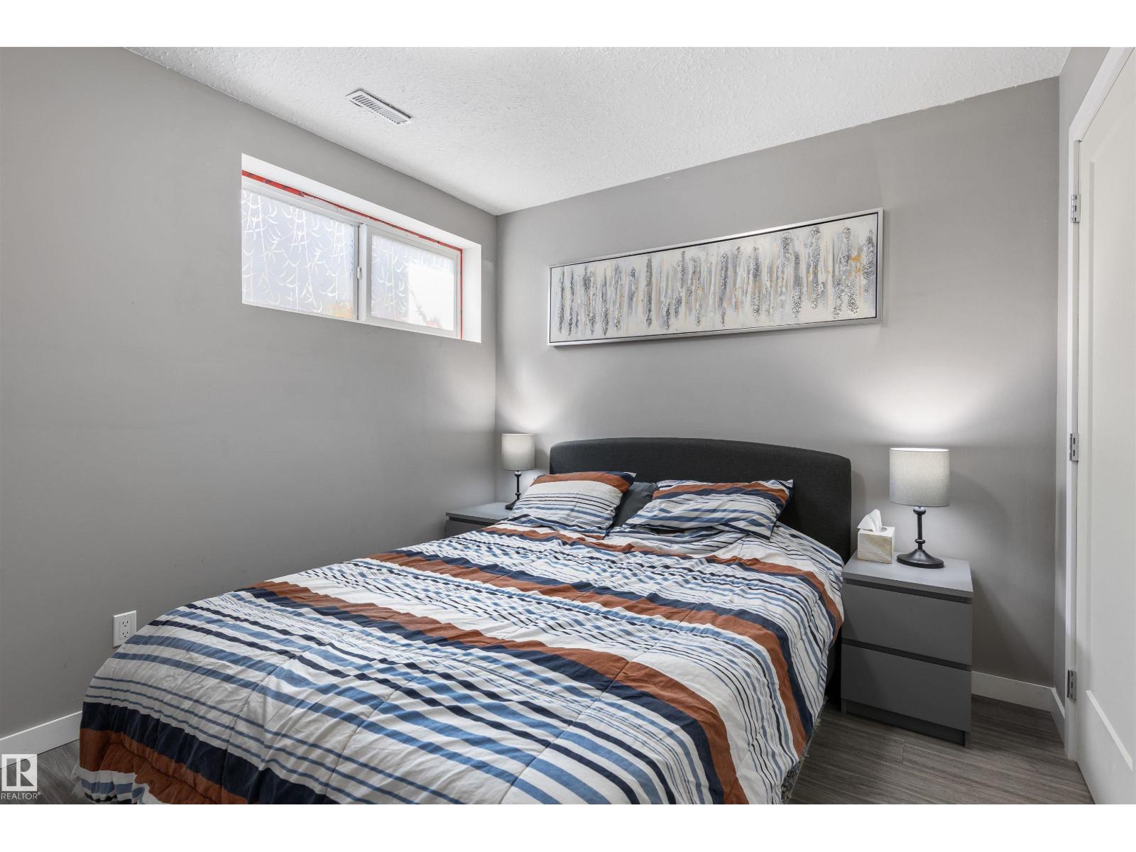 1651 HAMMOND CR NW - 31