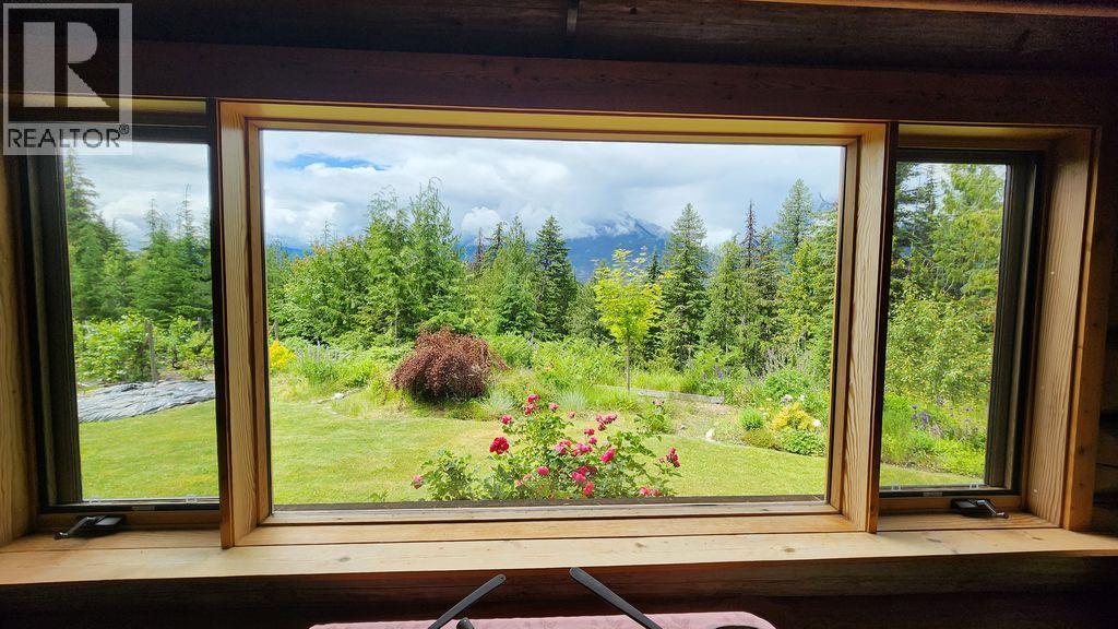 8470 Red Mountain Road - 12