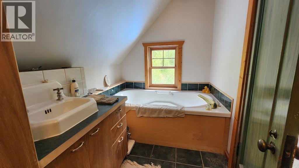 8470 Red Mountain Road - 20