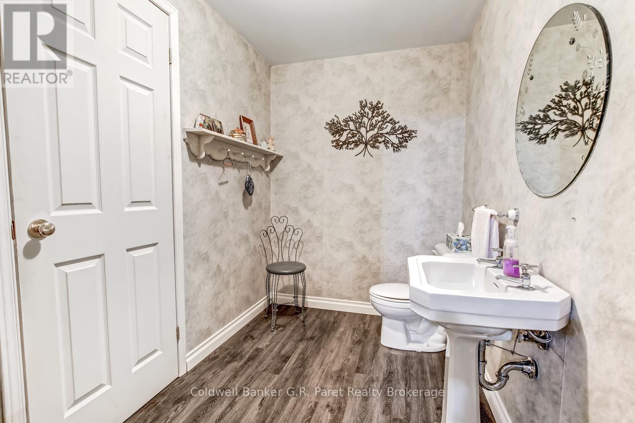 990 NORFOLK COUNTY ROAD 21 ROAD - 23