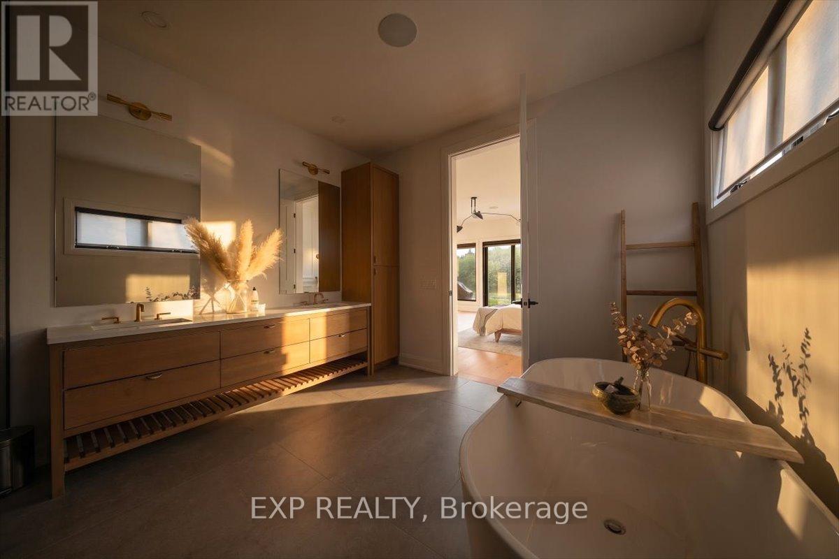 229 CEDAR POND ROAD, Ottawa. Luxury613. By Peter Sagos - Image 21