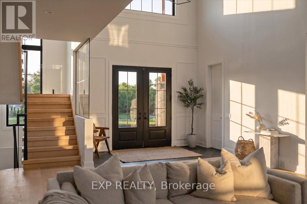 foyer / great room area